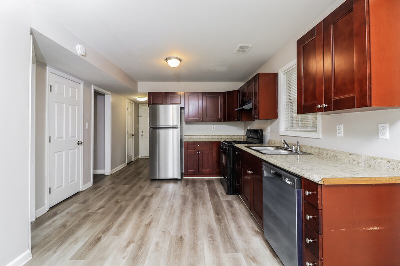 2,000/Mo, 2631 Windage Dr SW Marietta, GA 30008 Kitchen View 2