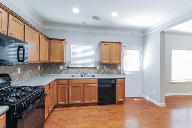1,840/Mo, 2032 Appaloosa Way SW Conyers, GA 30012 Kitchen View 2