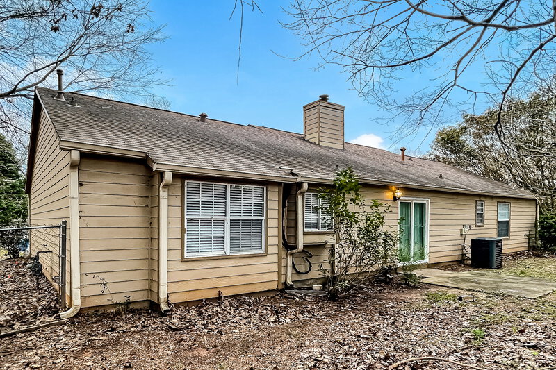 1,710/Mo, 1503 Windy Oaks Ct SE Conyers, GA 30013 Rear View