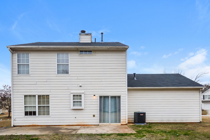 1,680/Mo, 2611 Essex Ct SE Conyers, GA 30013 Rear View