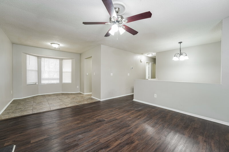 1,500/Mo, 1505 Chelsea Downs Dr NE Conyers, GA 30013 Living Room View 2