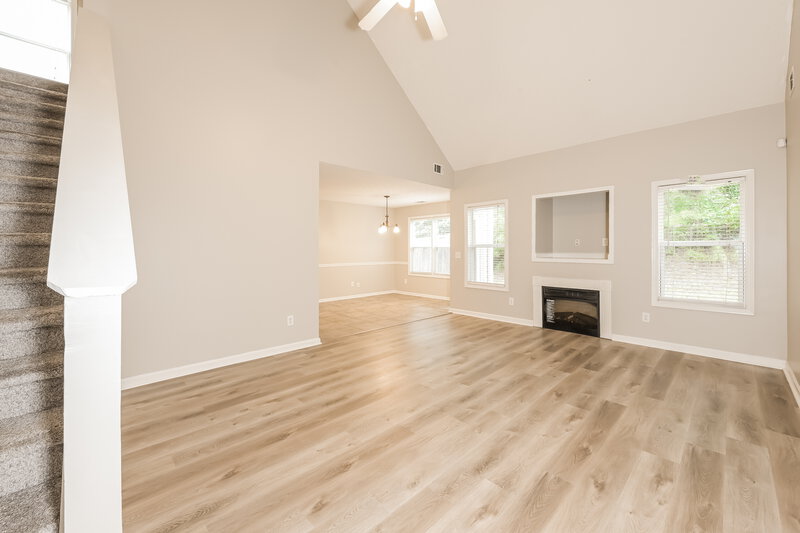 2,105/Mo, 55 Magan Ct Porterdale, GA 30014 Living Room View