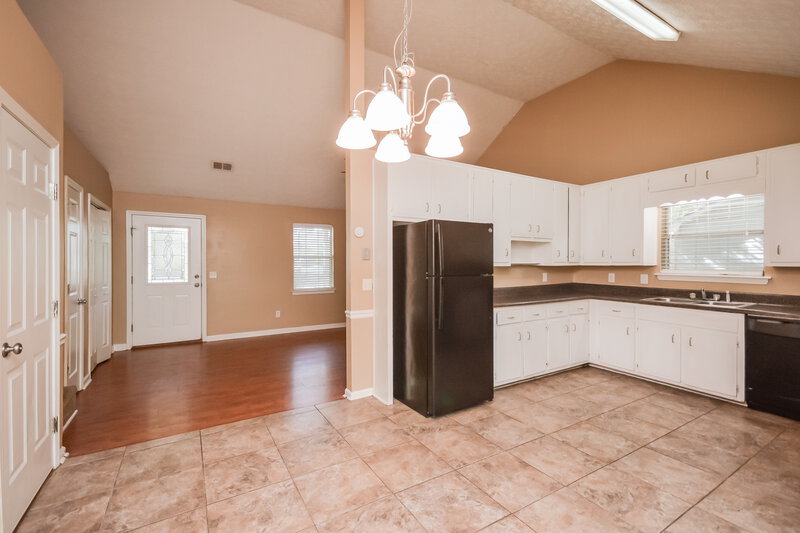 1,755/Mo, 130 Branchwood Dr Covington, GA 30016 Dining Room View 2