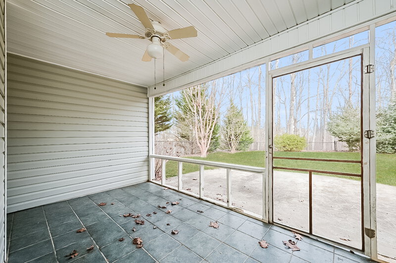 1,835/Mo, 220 Pebble Brooke Ct Covington, GA 30016 Sun Room View