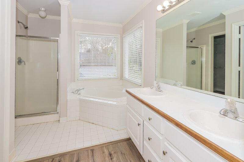 2,590/Mo, 345 Radcliffe Trace Covington, GA 30016 Main Bathroom View