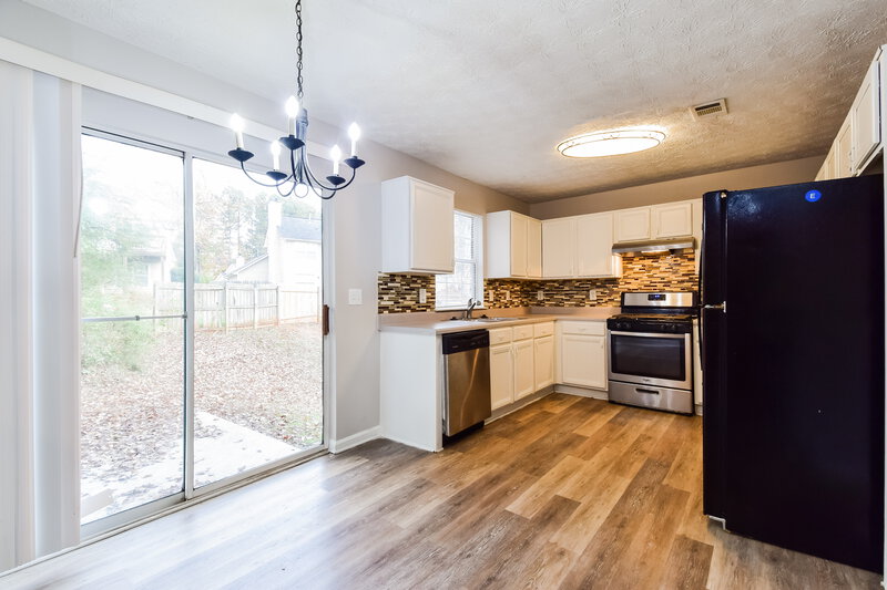 3,060/Mo, 3791 Landgraf Cove Decatur, GA 30034 Kitchen View