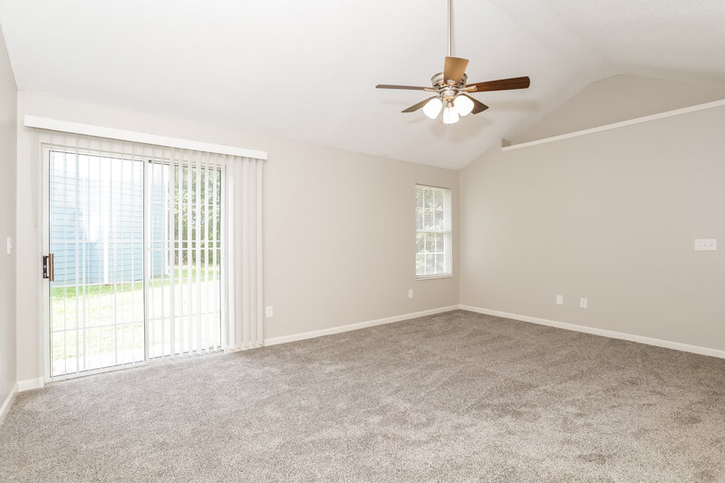 1,675/Mo, 4749 Klondike Cove Lithonia, GA 30038 Living Room View 3
