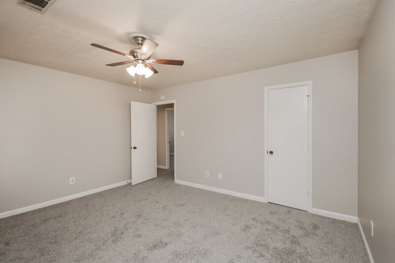 2,060/Mo, 3806 Raiders Ridge Dr Lithonia, GA 30038 Main Bedroom View 2