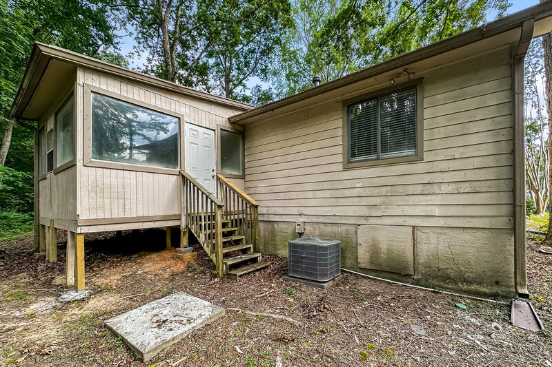 1,810/Mo, 5082 Great Meadows Rd Lithonia, GA 30038 Rear View