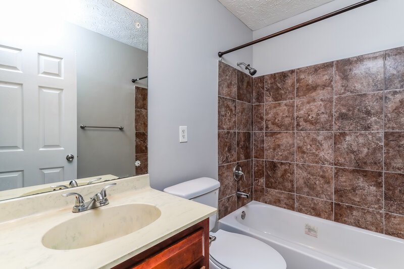 1,810/Mo, 5082 Great Meadows Rd Lithonia, GA 30038 Bathroom View 2