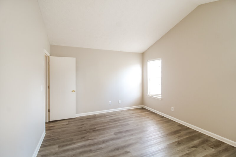 2,360/Mo, 5649 La Fleur Trail Lithonia, GA 30038 Main Bedroom View 2