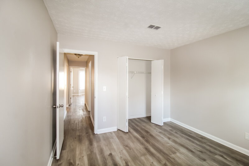 2,360/Mo, 5649 La Fleur Trail Lithonia, GA 30038 Bedroom View 3
