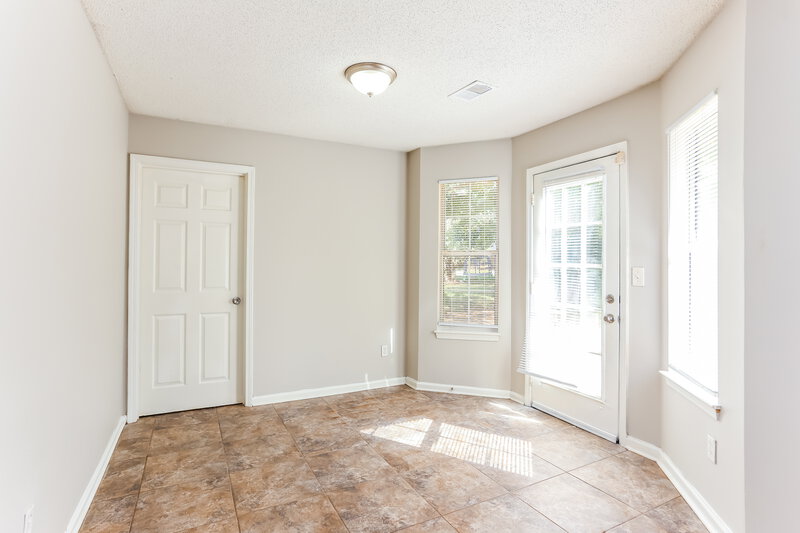 1,800/Mo, 3610 Salem Hills Dr Lithonia, GA 30038 Breakfast Nook View