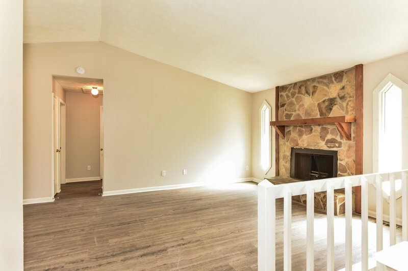 1,700/Mo, 3760 Saddle Ridge Dr SW Snellville, GA 30039 Living Room View
