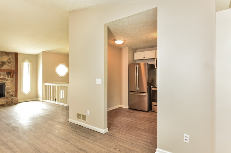 1,700/Mo, 3760 Saddle Ridge Dr SW Snellville, GA 30039 Dining Room View 2