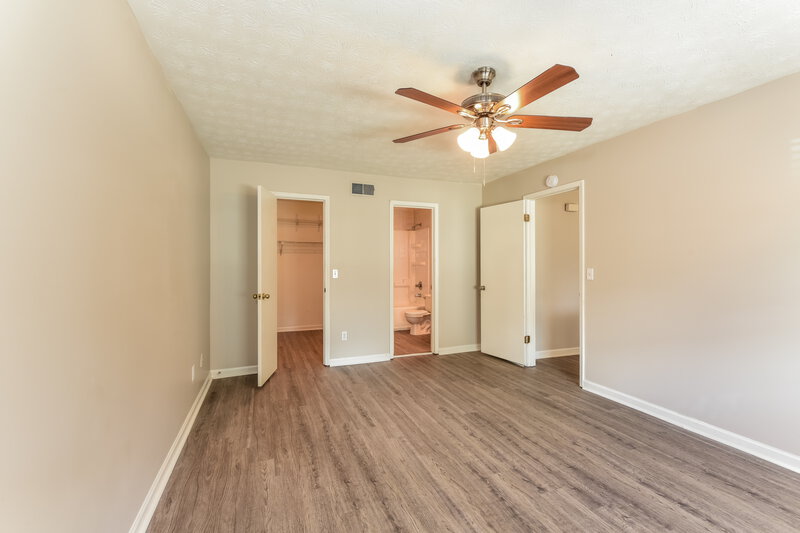 1,700/Mo, 3760 Saddle Ridge Dr SW Snellville, GA 30039 Main Bedroom View 2