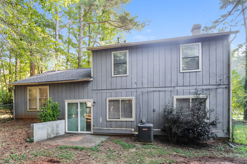 1,935/Mo, 2995 Arden Way Snellville, GA 30039 Rear View