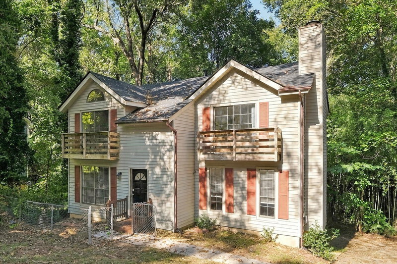 2,005/Mo, 3888 Valley Brook Rd Snellville, GA 30039 Front View