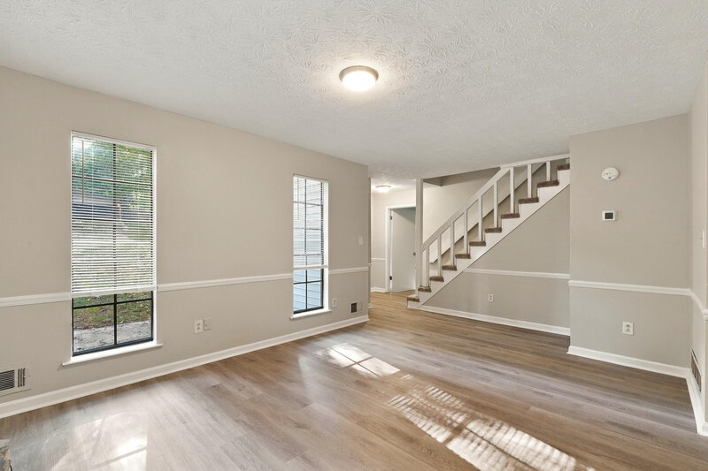 2,005/Mo, 3888 Valley Brook Rd Snellville, GA 30039 Living Room View 2