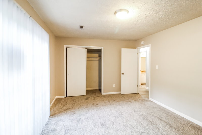 1,655/Mo, 3888 Valley Brook Rd Snellville, GA 30039 Bedroom View 2