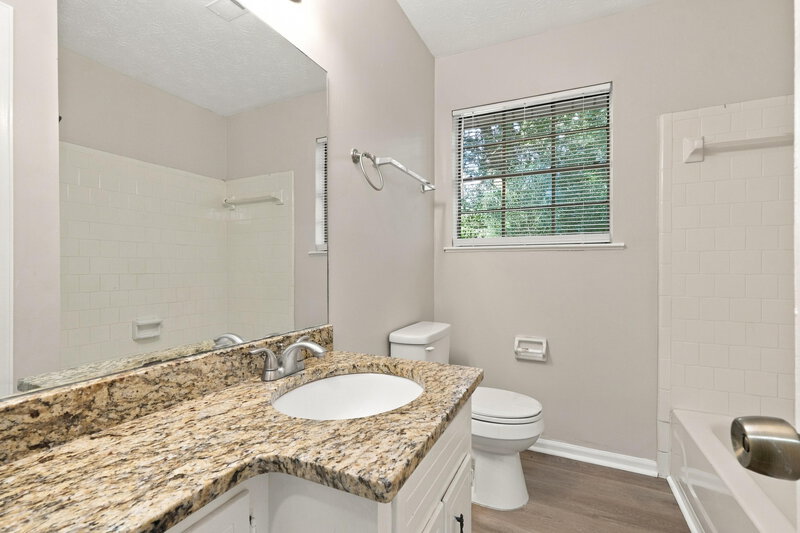 2,005/Mo, 3888 Valley Brook Rd Snellville, GA 30039 Bathroom View