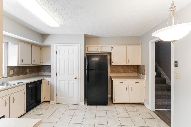 1,705/Mo, 3678 Waverly Oaks Way SW Snellville, GA 30039 Kitchen View