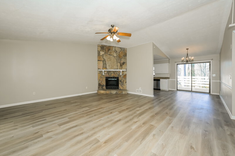 1,940/Mo, 2193 Cruse Rd Lawrenceville, GA 30044 Living Room View 2