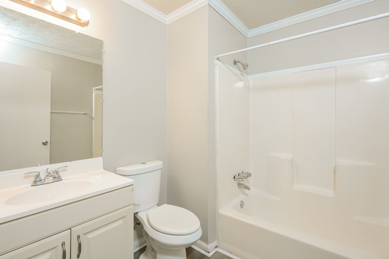 1,940/Mo, 2193 Cruse Rd Lawrenceville, GA 30044 Bathroom View