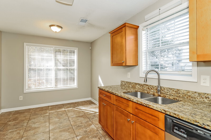 1,805/Mo, 702 Shoal Circle SE Lawrenceville, GA 30046 Kitchen View 3