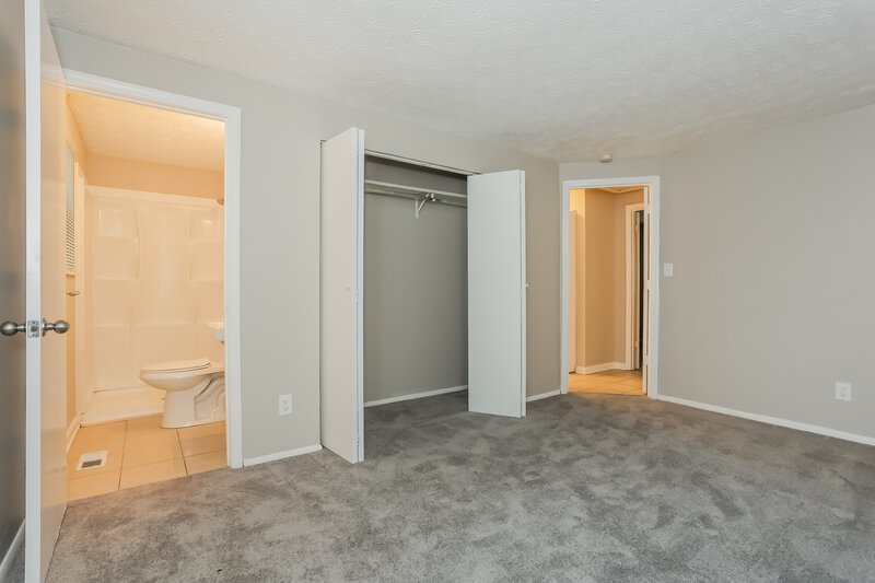 2,175/Mo, 725 Sunfield Dr NW Lilburn, GA 30047 Main Bedroom View