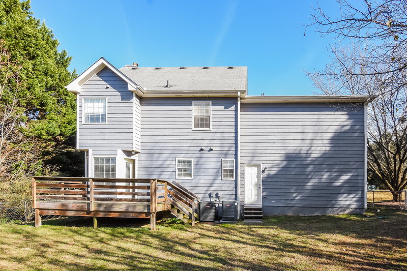 1,850/Mo, 350 Towler Dr Loganville, GA 30052 Rear View 2