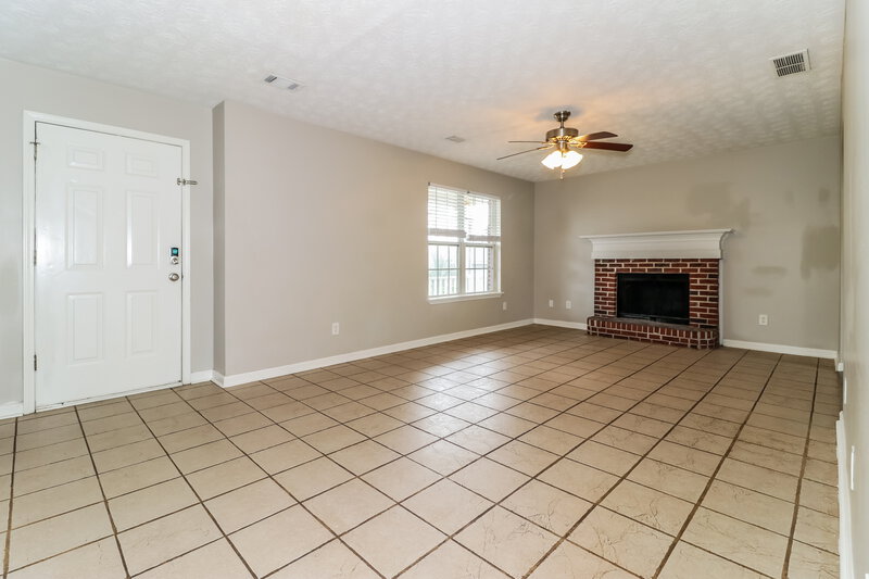 1,980/Mo, 501 Cambridge Way Loganville, GA 30052 Living Room View