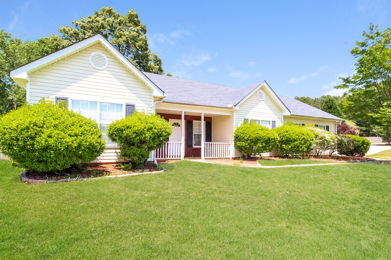 2,195/Mo, 301 Greenleaf Ct Loganville, GA 30052 Front View
