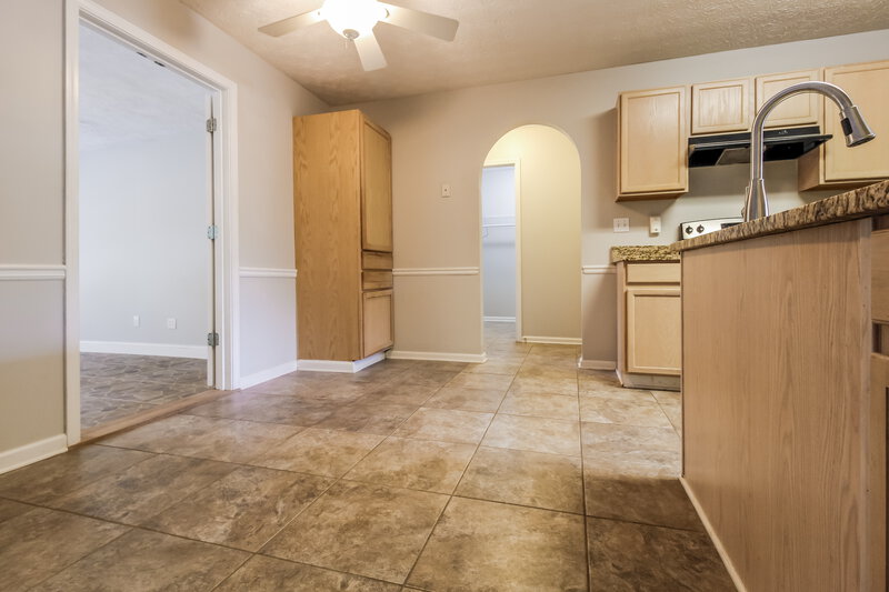 2,195/Mo, 301 Greenleaf Ct Loganville, GA 30052 Dining Room View