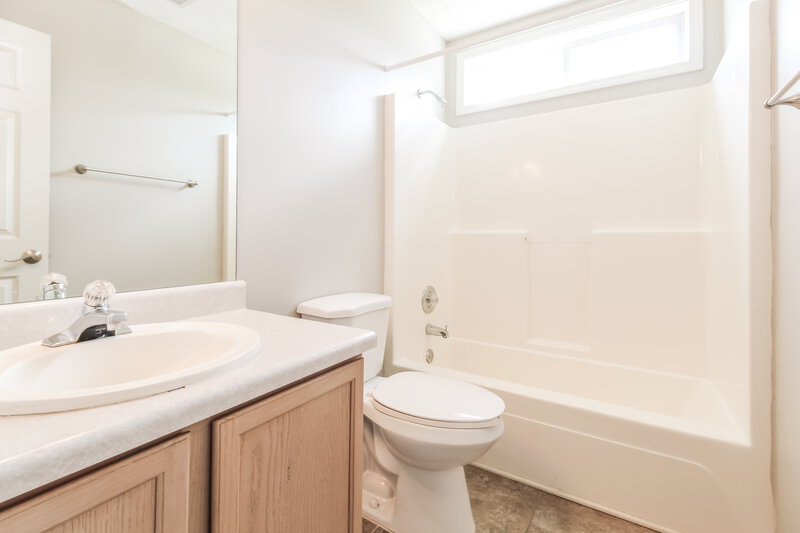 2,195/Mo, 301 Greenleaf Ct Loganville, GA 30052 Bathroom View