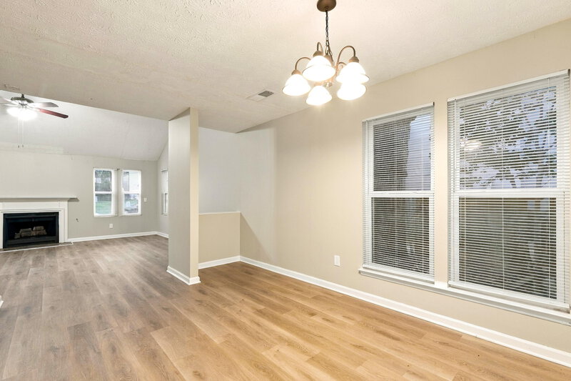 1,890/Mo, 1733 Laurel Creek Circle Lithonia, GA 30058 Dining Room View