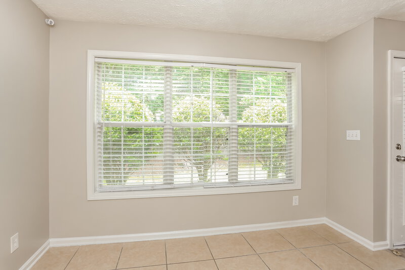 2,185/Mo, 917 Stonemill Manor Lithonia, GA 30058 Breakfast Nook View