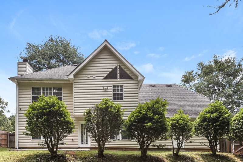 2,185/Mo, 917 Stonemill Manor Lithonia, GA 30058 Rear View