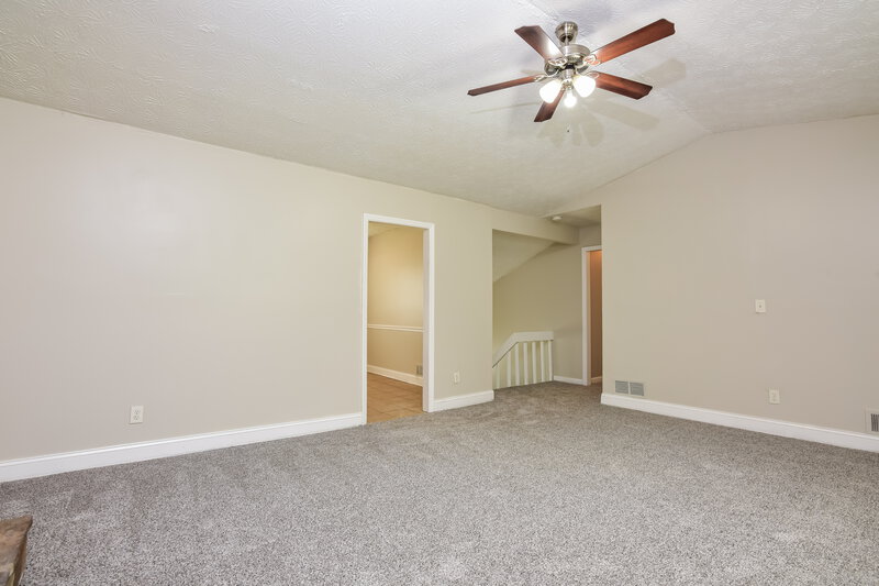 2,005/Mo, 1260 Halter Ln Lithonia, GA 30058 Living Room View 2