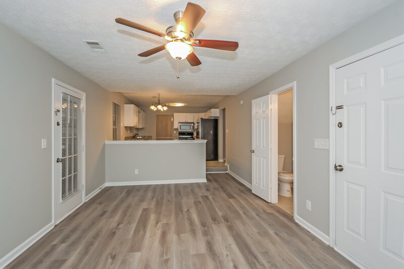 1,890/Mo, 758 Kilkenny Circle Lithonia, GA 30058 Dining Room View