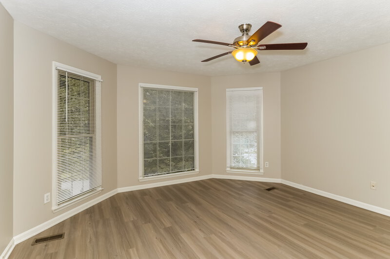 1,765/Mo, 6280 Phillips Corner Rd Lithonia, GA 30058 Living Room View 3