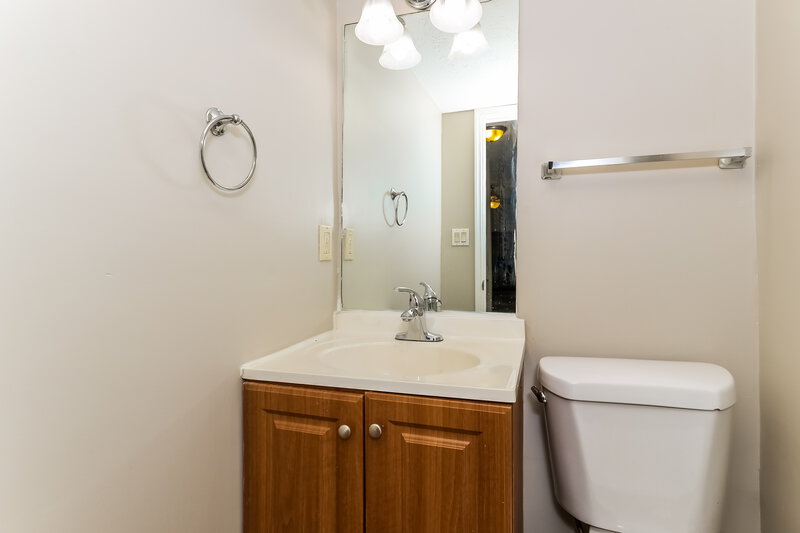 1,765/Mo, 6280 Phillips Corner Rd Lithonia, GA 30058 Bathroom View 2