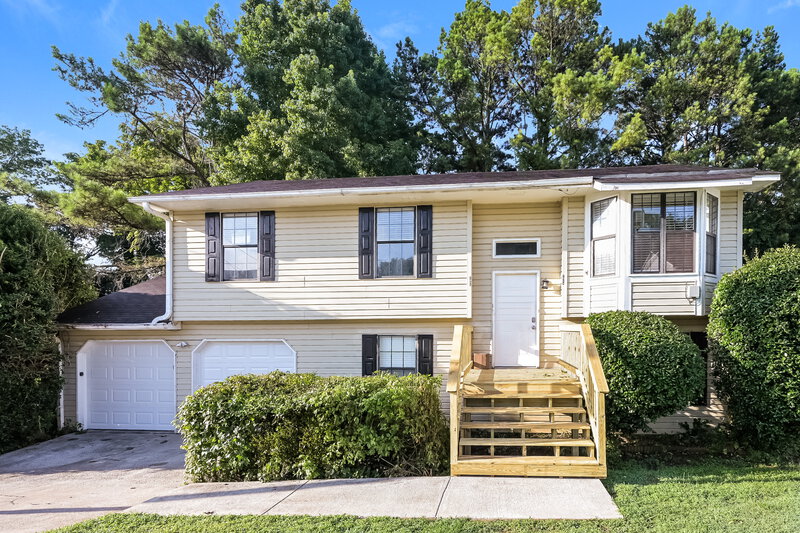 2,115/Mo, 2068 Lown Farm Ln Lithonia, GA 30058 External View