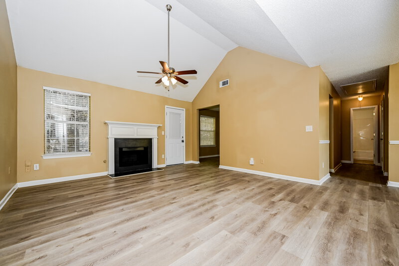 1,920/Mo, 7256 Teakwood Pl Lithonia, GA 30058 Living Room View