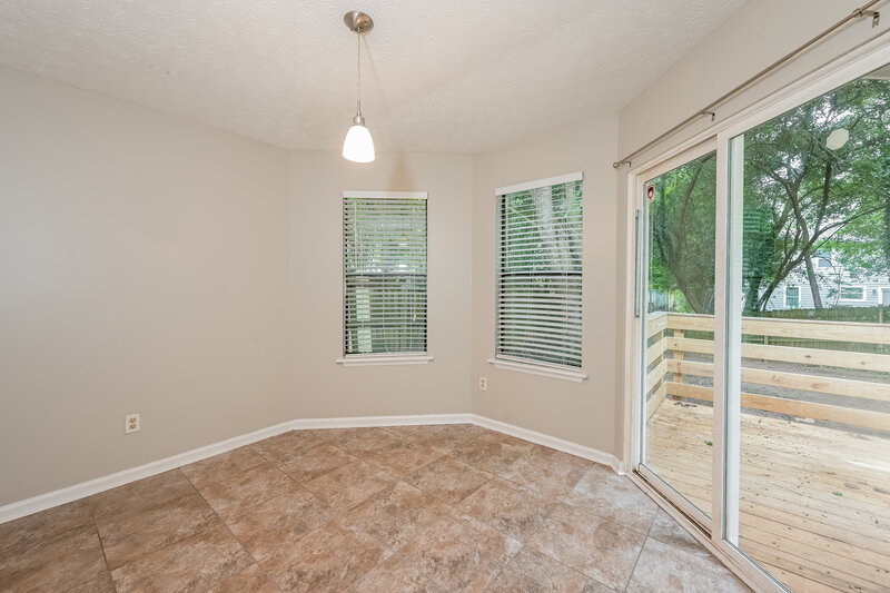 1,580/Mo, 6052 Creekford Dr Lithonia, GA 30058 Dining Room View