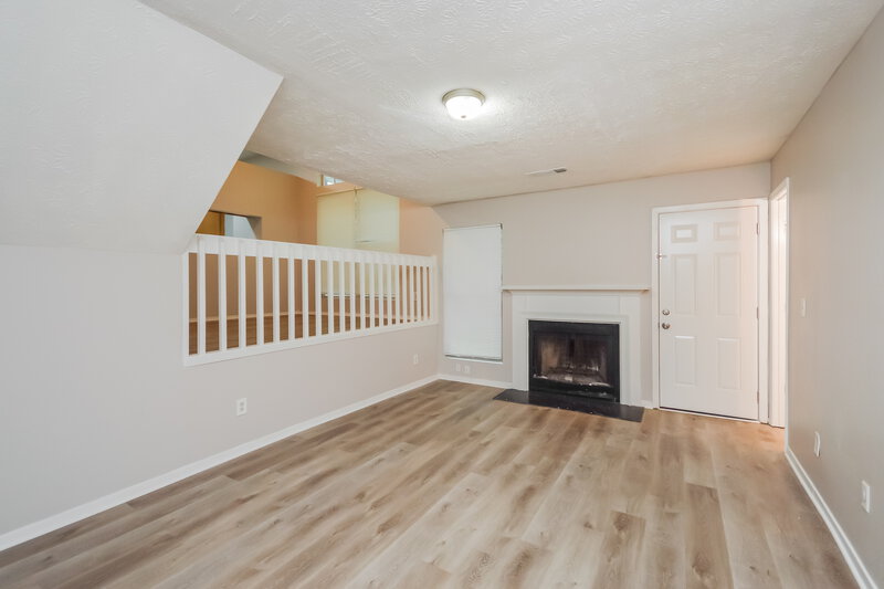 1,820/Mo, 6356 Laurel Post Dr Lithonia, GA 30058 Family Room View 2