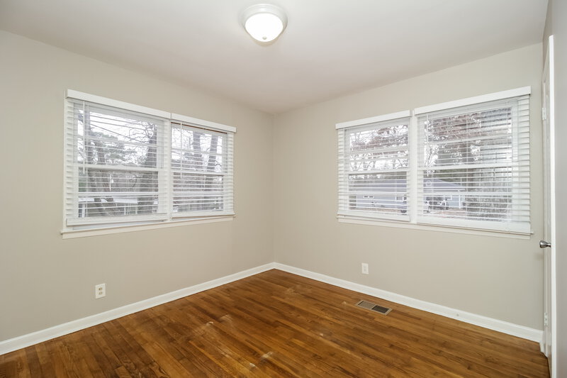 2,160/Mo, 2448 Wayne St Marietta, GA 30060 Main Bedroom View 2