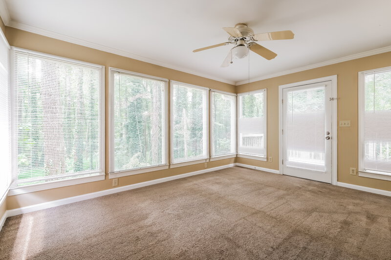 1,880/Mo, 2432 Hillboro Circle SW Marietta, GA 30064 Sun Room View