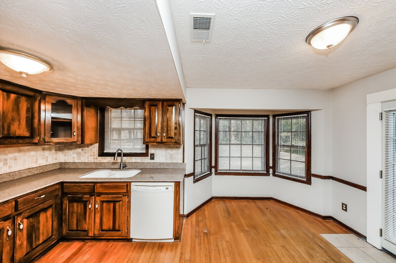 1,850/Mo, 2443 Hillboro Circle SW Marietta, GA 30064 Dining Room View