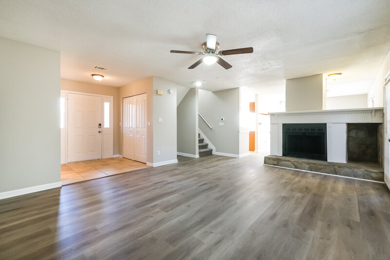 1,895/Mo, 2380 Georgia Ln SW Snellville, GA 30078 Living Room View 2